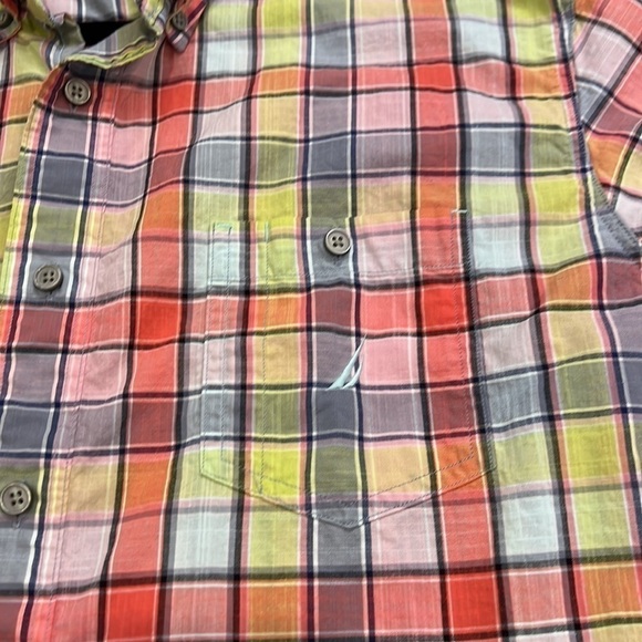 Nautica classic fit plaid shirt with front pocket size L - Picture 7 of 10